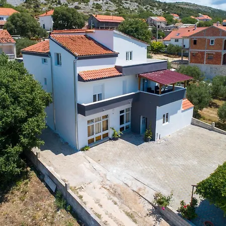 Apartamento Mira *