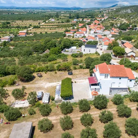 Mira Lägenhet Vrana (Zadar)